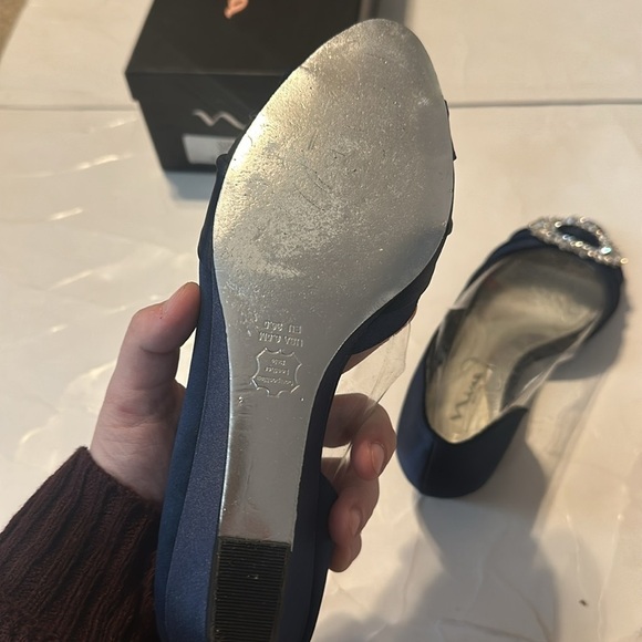 Nina Navy Blue Luster Jeweled Heels Womens 6.5 Satin Evening Formal - Picture 8 of 8